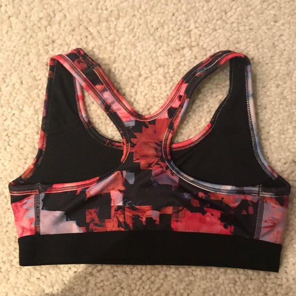 Nike pro sports bra - Picture 4 of 6